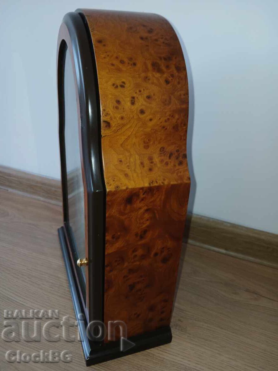 Доставка на German desk hunting clock