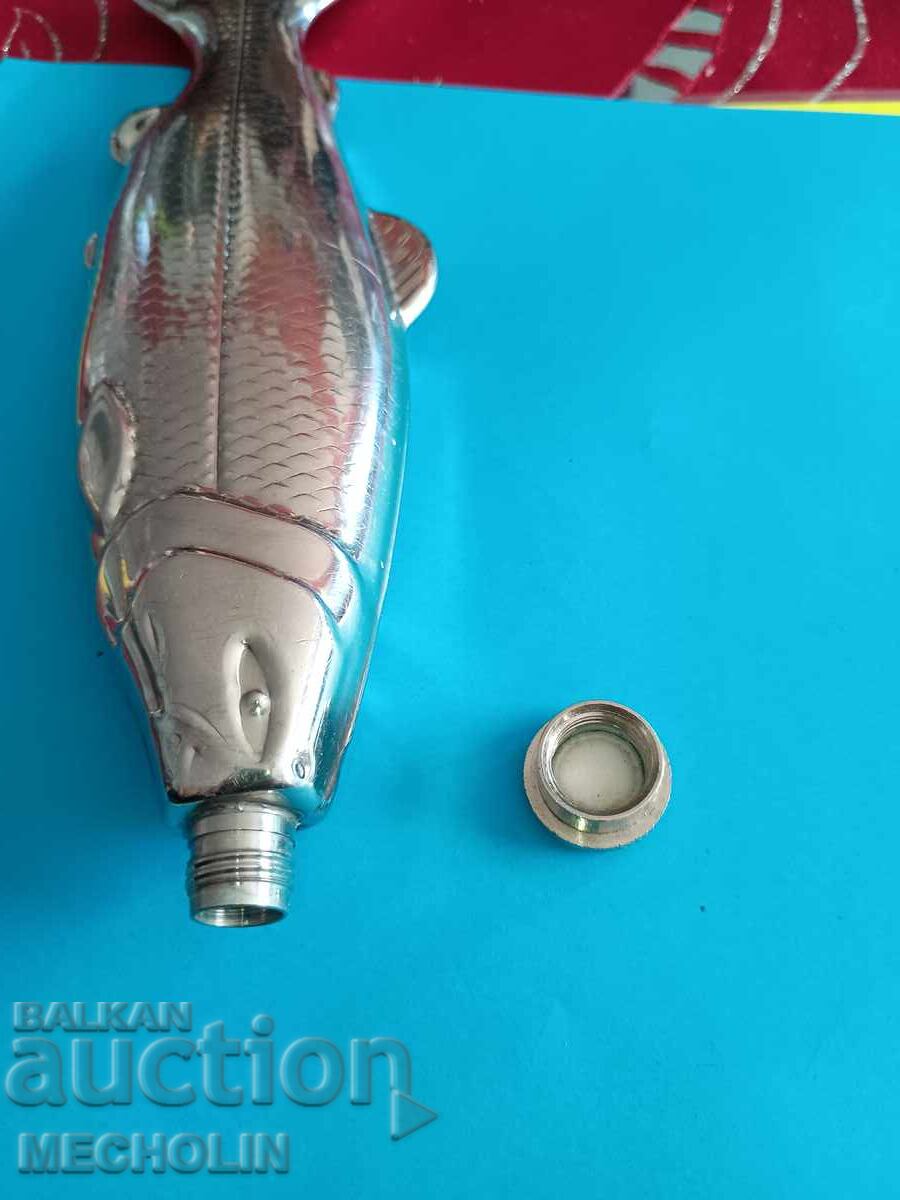 Livrarea Doar pentru pescari bidon