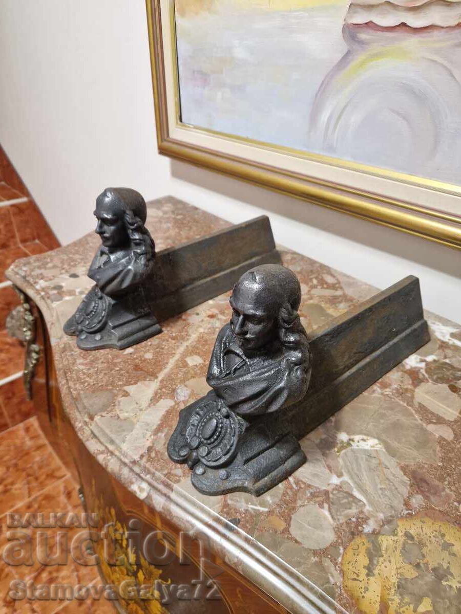 Уникални антикварни френски чугунени стойки за камина