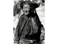 1984 ΜΕΓΑΛΗ ΚΑΛΛΙΤΕΧΝΙΚΗ ΦΩΤΟΓΡΑΦΙΑ ΘΙΒΕΤ ΙΝΔΙΑ ΓΕΡΗ ΓΥΝΑΙΚΑ Ε841