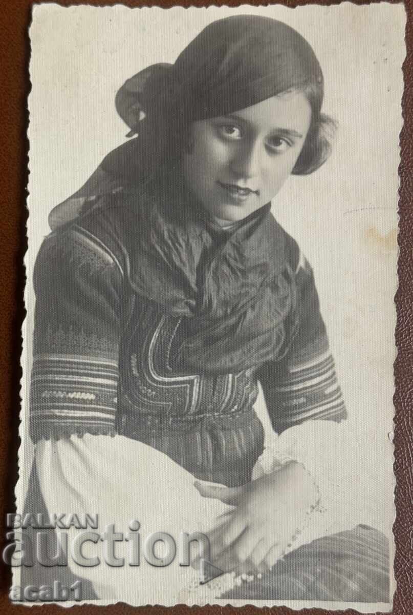 Γκόρνο Τζουμάγια σε φορεσιά