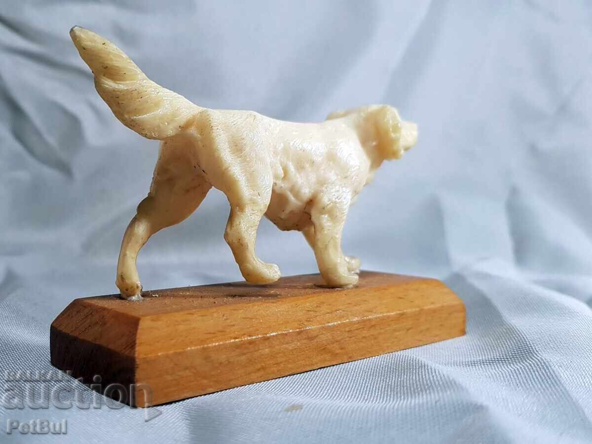 Hunting Dog Figurine on Wooden Base with price € 22.00 | 43.03 BGN Hunting Dog Figurine on Wooden Base with price € 22.00 | 43.03 BGN