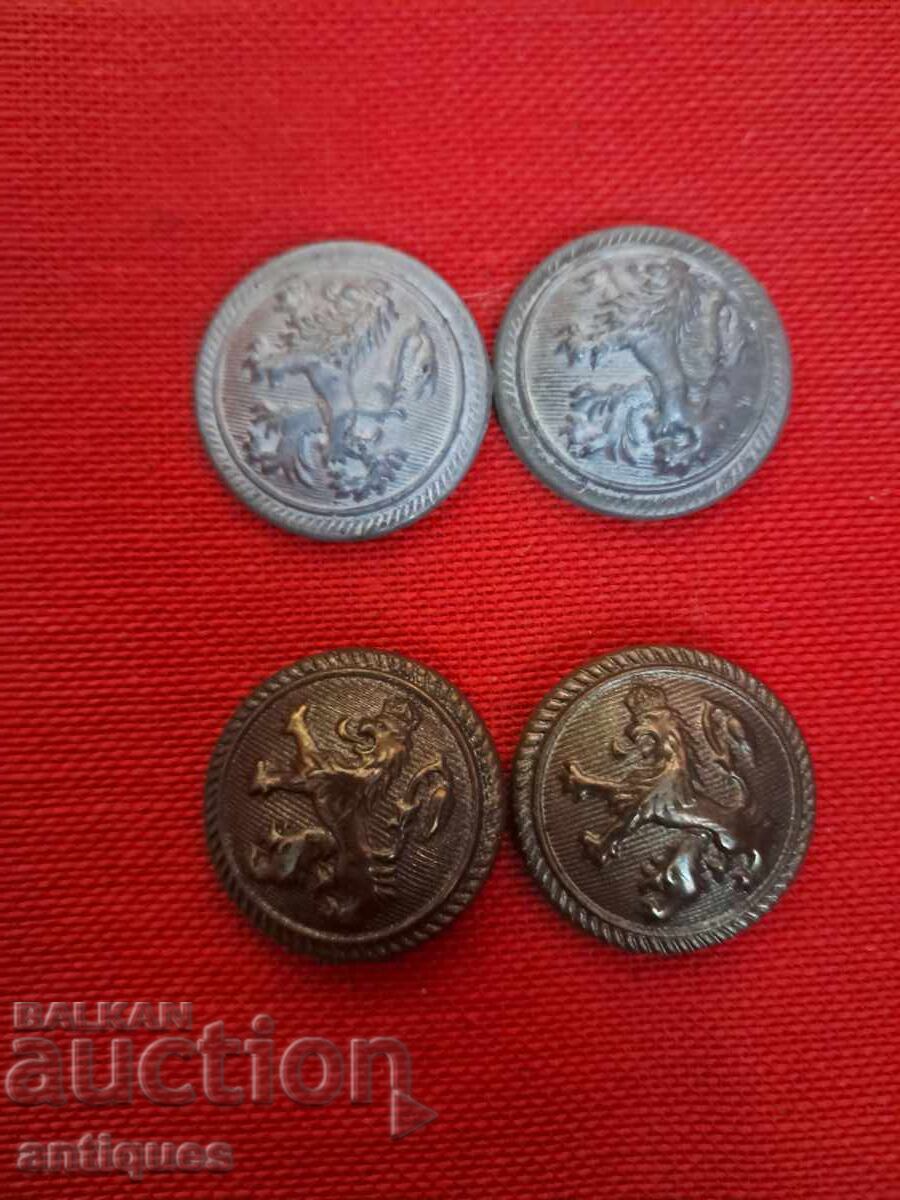 Nasturi militari regali