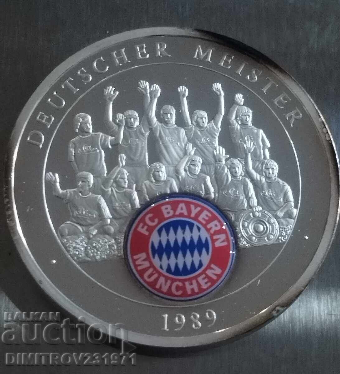 1$, Λιβερία, 2002, θέμα: Μπάγερν Μονάχου