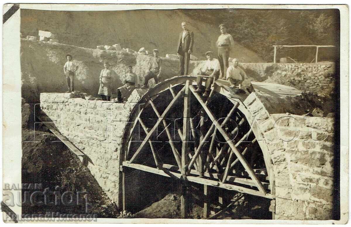 OLD PHOTO CONSTRUCTION BUILDING OF BRIDGE E845