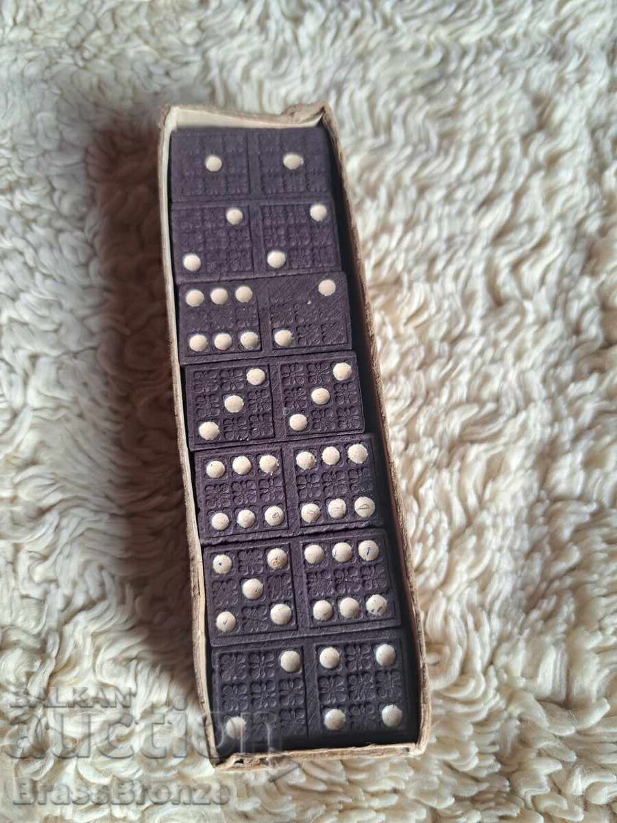 Auction  Wooden dominoes