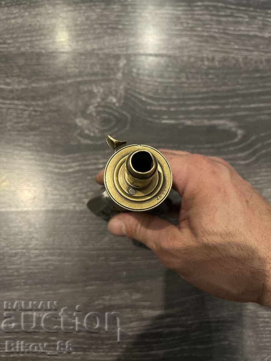 Auction  A powder keg