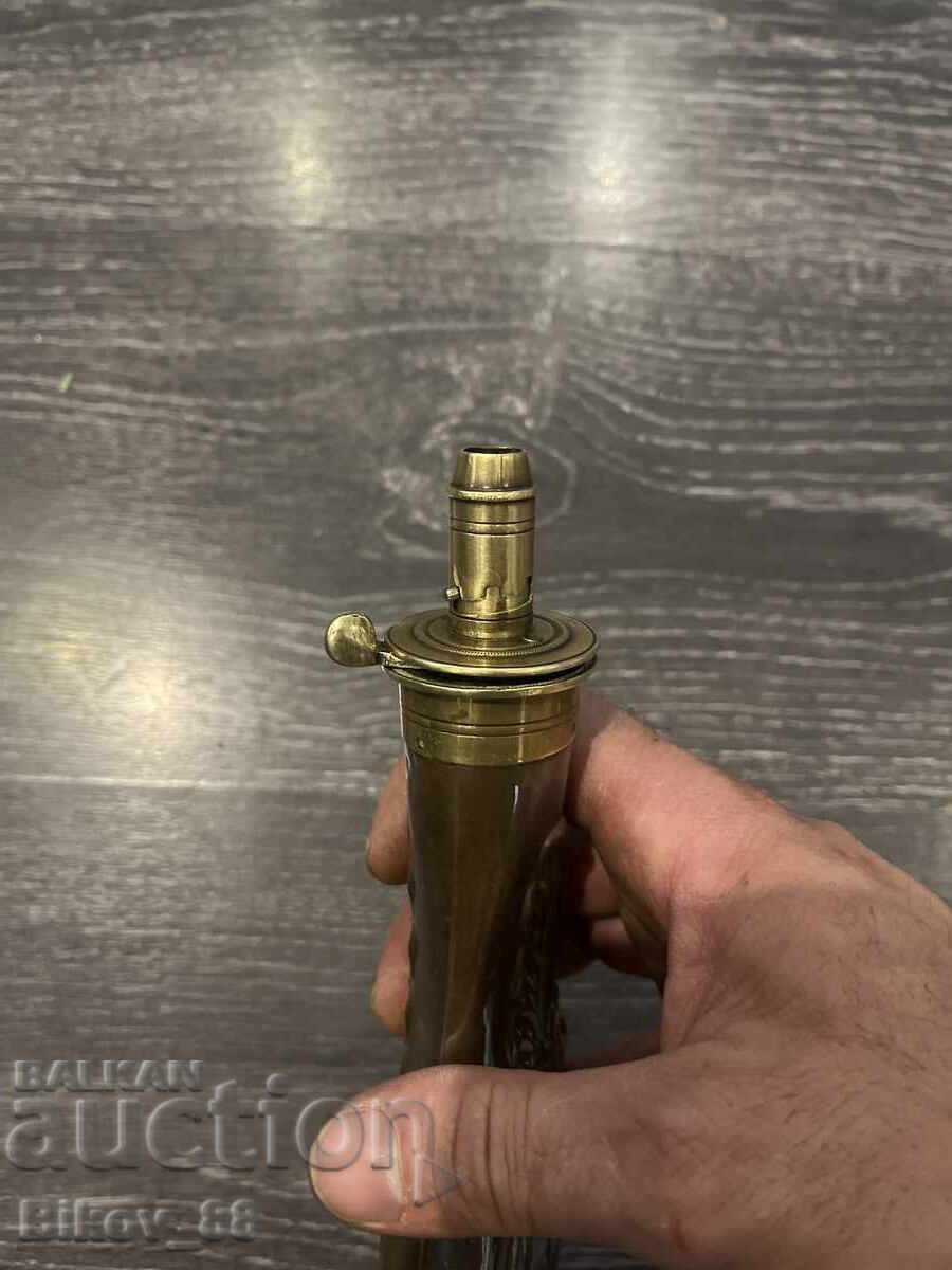 Delivery of A powder keg