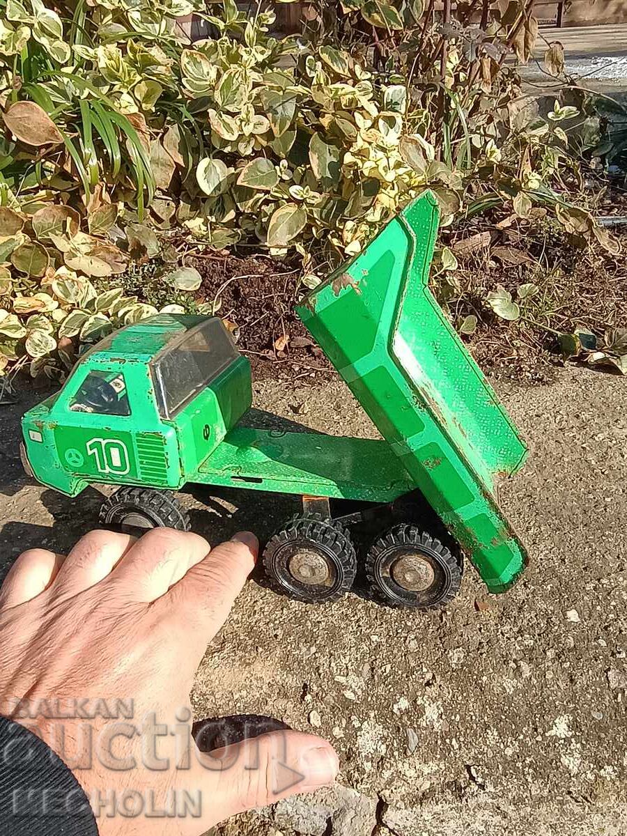 Аукцион КОЛЕКЦИОНЕРСКО Старо метално камионче Урал