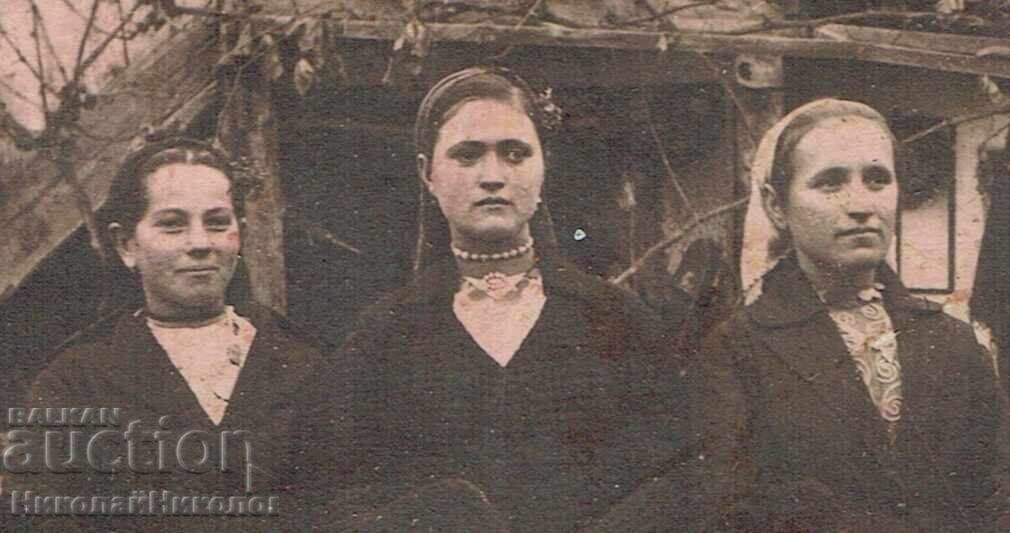 OLD PHOTO CARDBOARD RURAL GATHERING E870 - 6