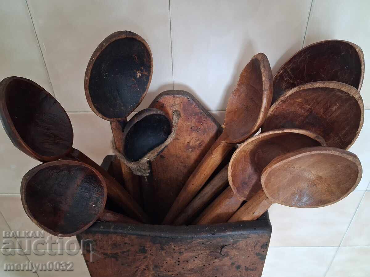 Аукцион Стар български лъжичник дървения примитив лъжици лъжица