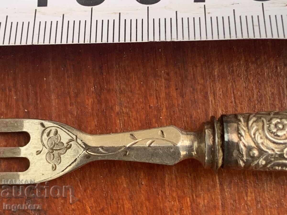 Licitație Furculiță argintată sidef veche - Anglia