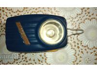 Lanterna nou-nouță, nefolosită