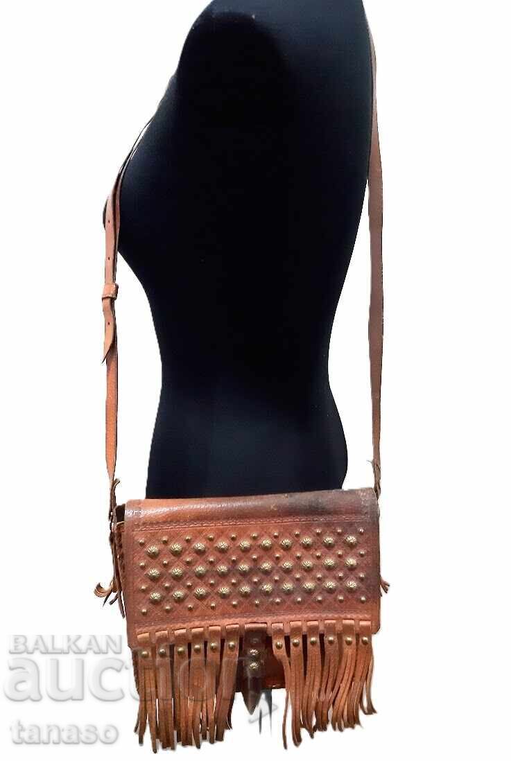 Παλιά δερμάτινη τσάντα ώμου με τιμή € 20.00 | 39.12 BGN