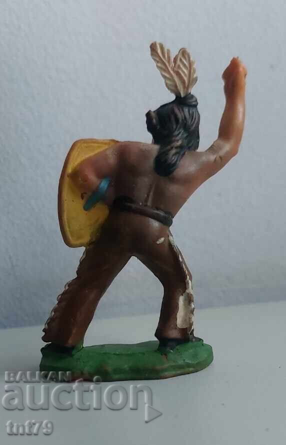 Аукцион Фигура, войник: индианец - ГДР.