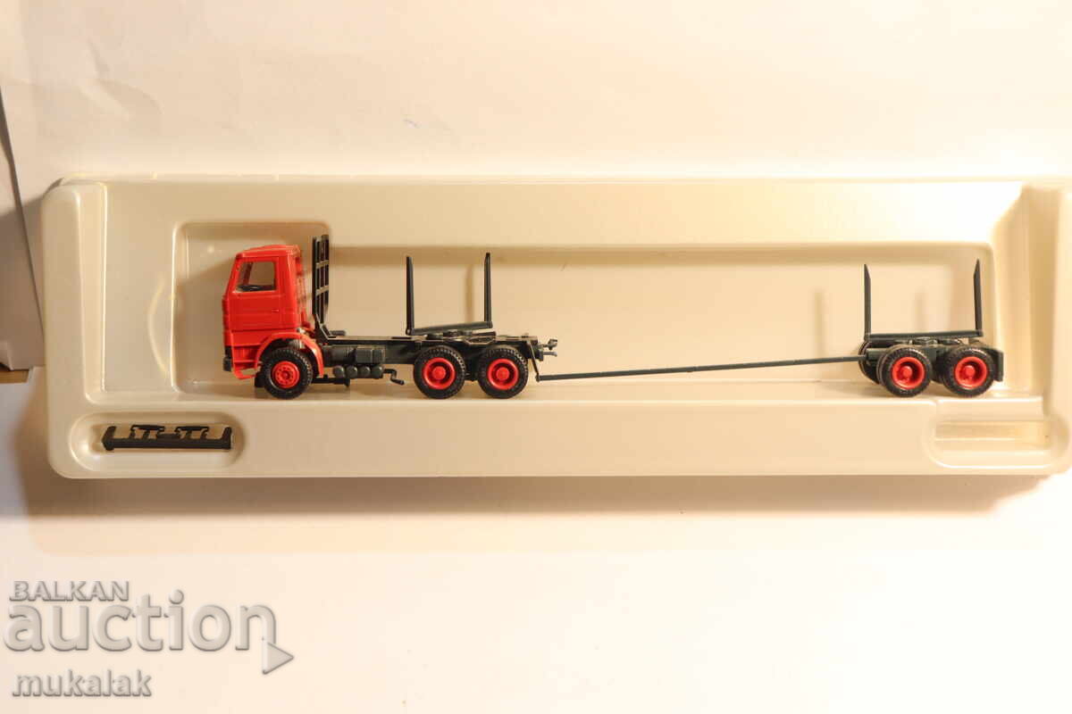 HERPA H0 1/87 SCANIA CAMION DE LEMN MODEL cu preț € 25.00 | 48.90 BGN