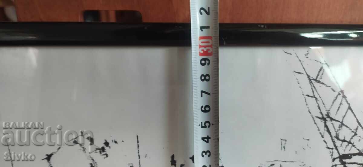 Licitație Tablou grafic semnat ramă sticlă Licitație Tablou grafic semnat ramă sticlă