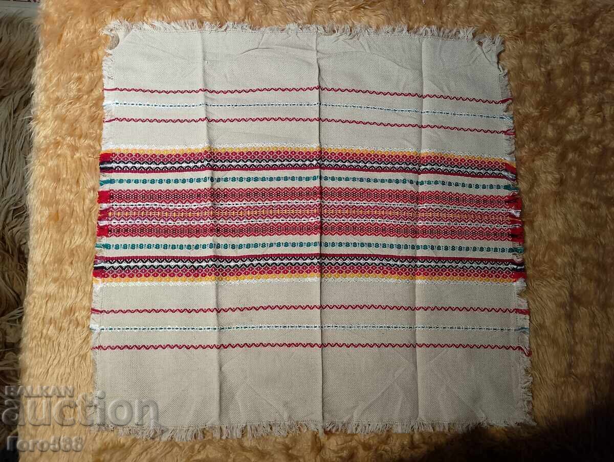 Ένα μικρό τραπεζομάντιλο