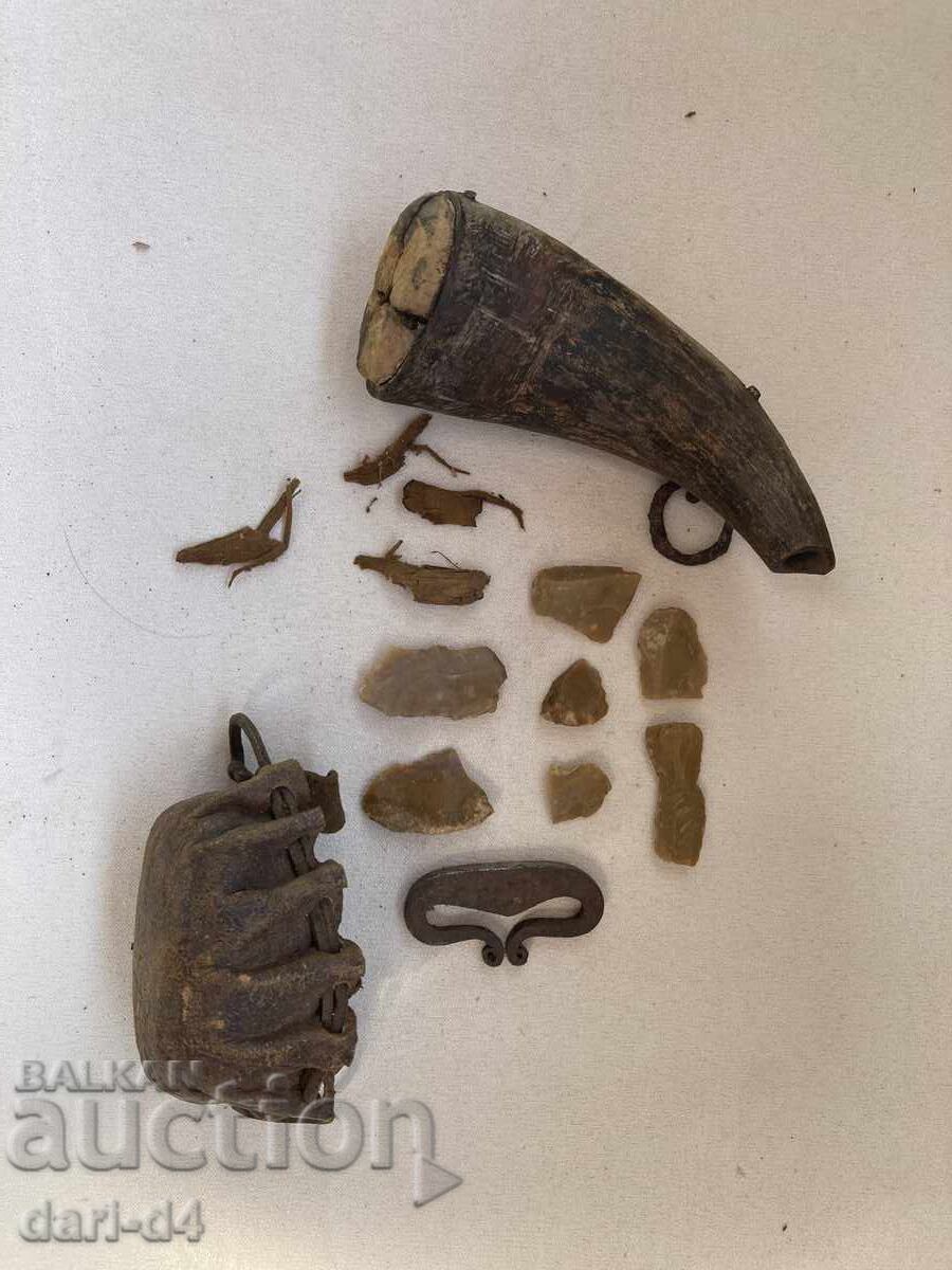 Πυρίτι, αναπτήρας, πυρόλιθος με τιμή € 50.00 | 97.79 BGN