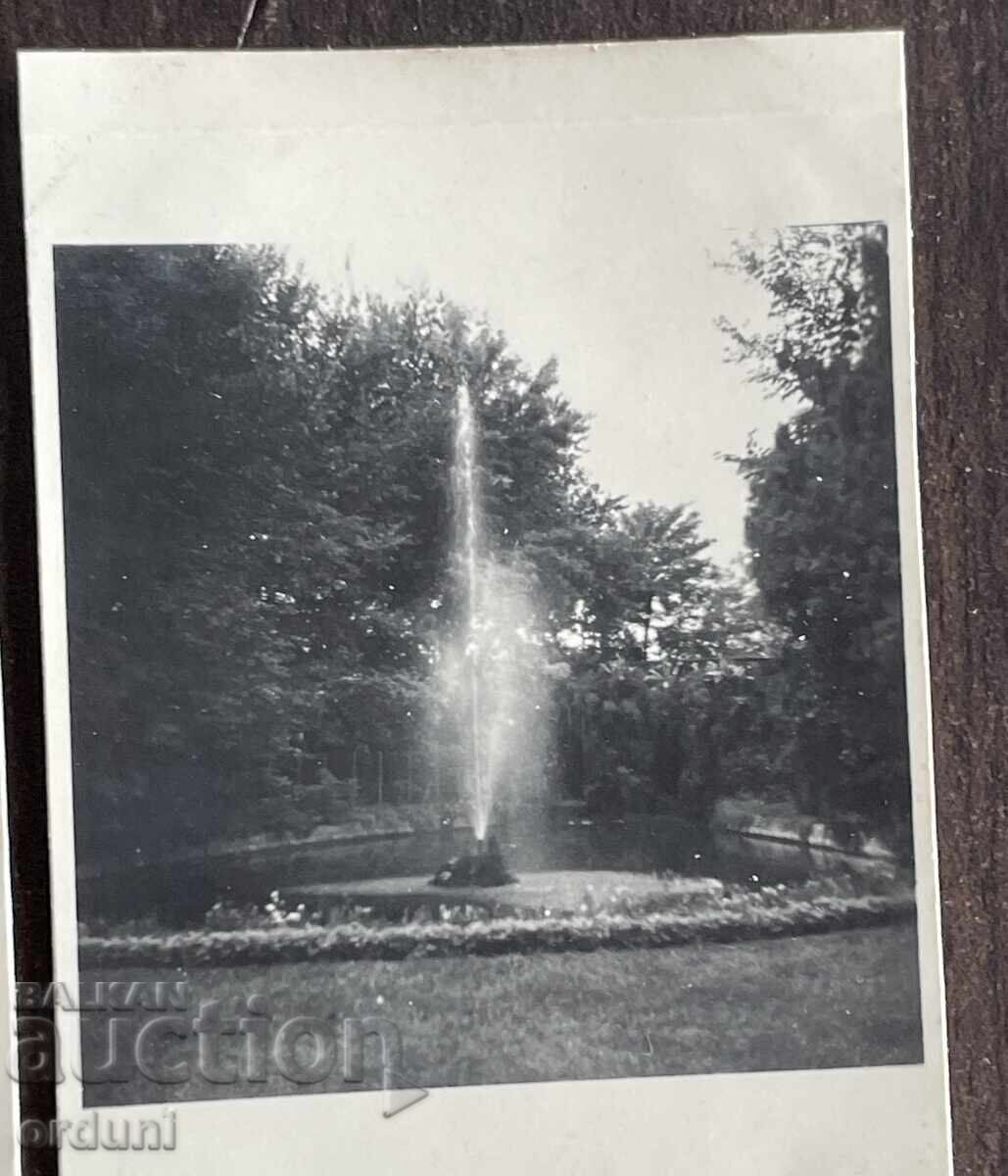 Livrarea 5397 Regatul Bulgariei 3 foto fântâni Grădina Țarului Simeon