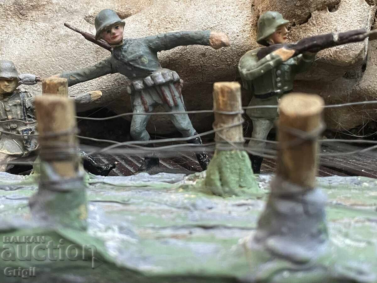 Figures, Elastolin soldiers. Diorama with price € 70.00 | 136.91 BGN