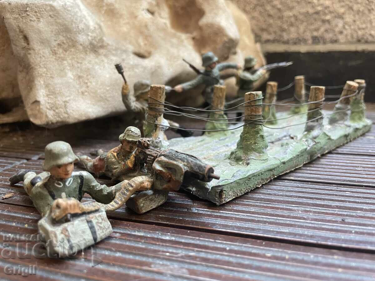 Figures, Elastolin soldiers. Diorama