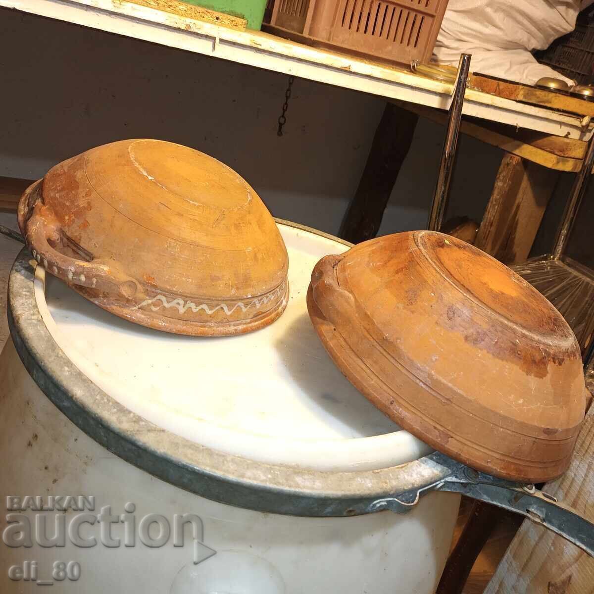 Large old clay bowls 30 cm with price € 4.00 | 7.82 BGN Large old clay bowls 30 cm with price € 4.00 | 7.82 BGN
