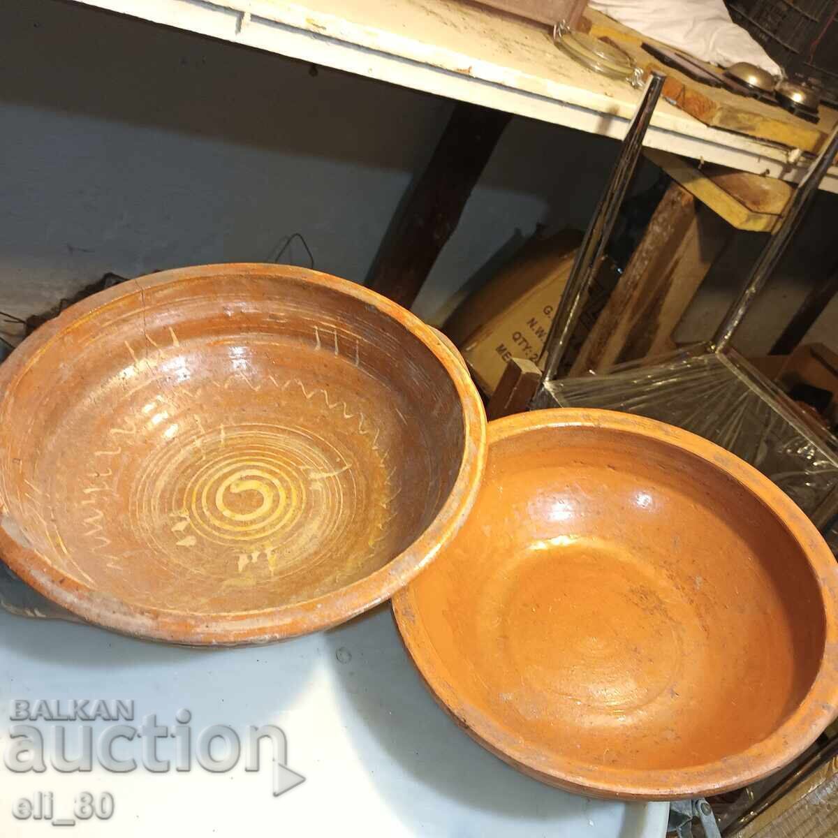 Mari castroane vechi de lut 30 cm