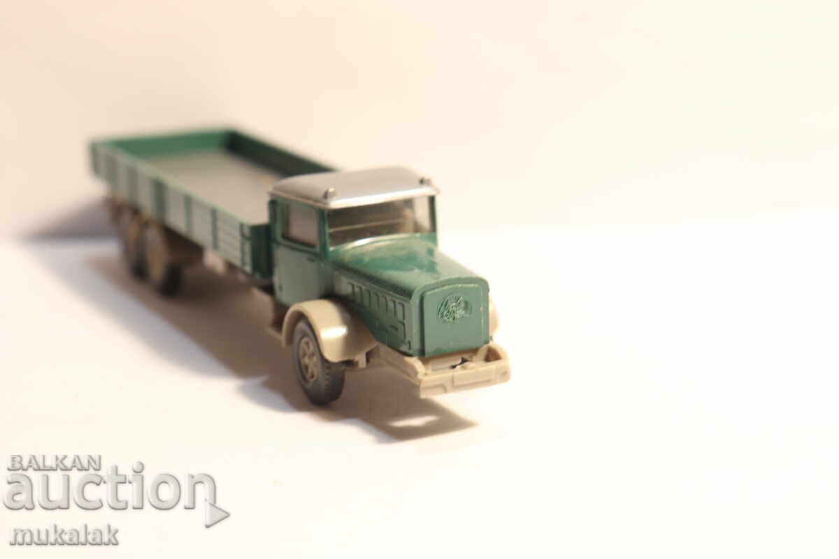 WIKING H0 1/87 MERCEDES?? ВЛЕКАЧ КАМИОН МОДЕЛ ТИР с цена € 2.50 | 4.89 лв. WIKING H0 1/87 MERCEDES?? ВЛЕКАЧ КАМИОН МОДЕЛ ТИР с цена € 2.50 | 4.89 лв.