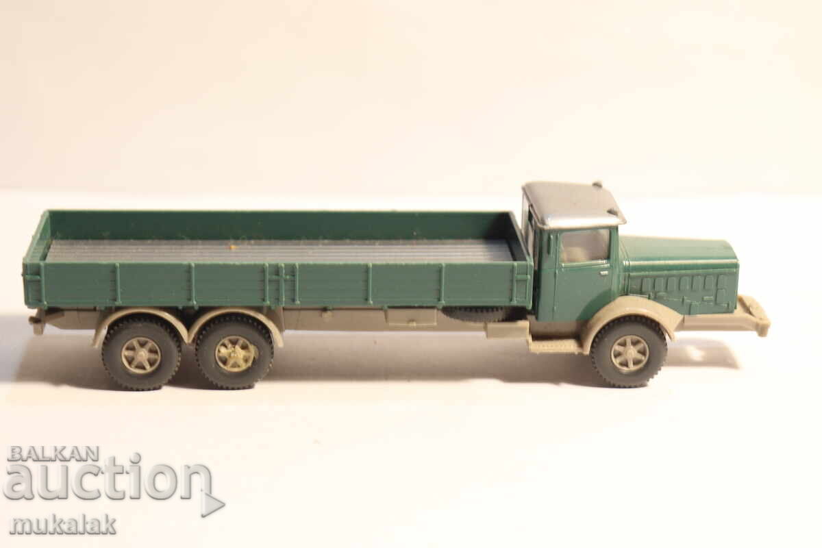 Аукцион WIKING H0 1/87 MERCEDES?? ВЛЕКАЧ КАМИОН МОДЕЛ ТИР Аукцион WIKING H0 1/87 MERCEDES?? ВЛЕКАЧ КАМИОН МОДЕЛ ТИР