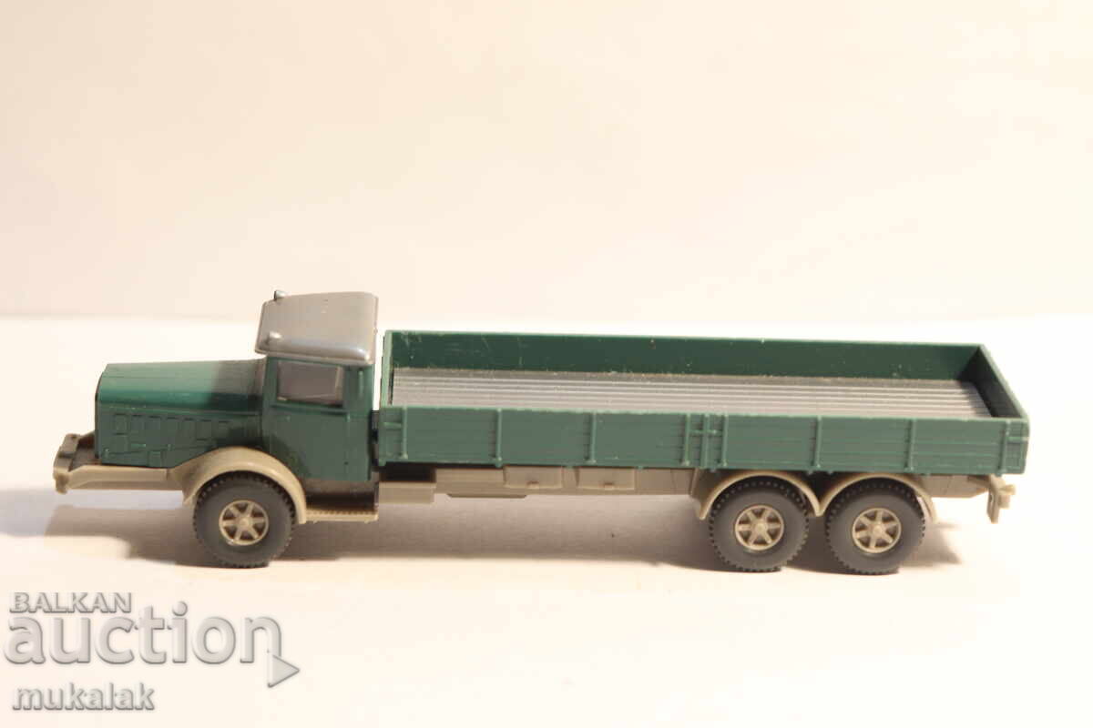 WIKING H0 1/87 MERCEDES?? ВЛЕКАЧ КАМИОН МОДЕЛ ТИР WIKING H0 1/87 MERCEDES?? ВЛЕКАЧ КАМИОН МОДЕЛ ТИР