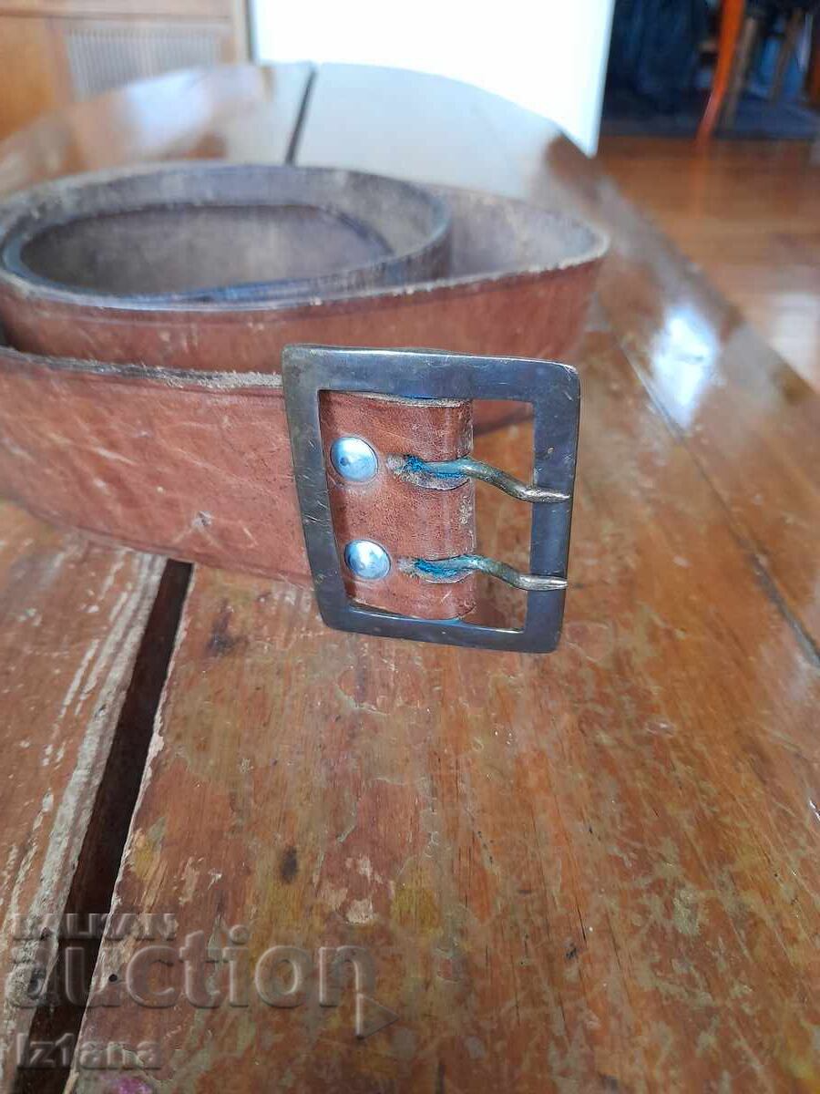 Παλιά στρατιωτική ζώνη με τιμή € 33.00 | 64.54 BGN Παλιά στρατιωτική ζώνη με τιμή € 33.00 | 64.54 BGN