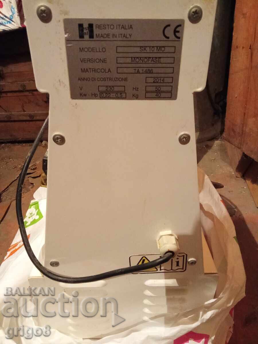 Auction  Dough Kneading Machine