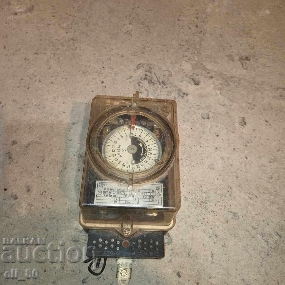 Ceas pentru contor electric, funcționează excelent