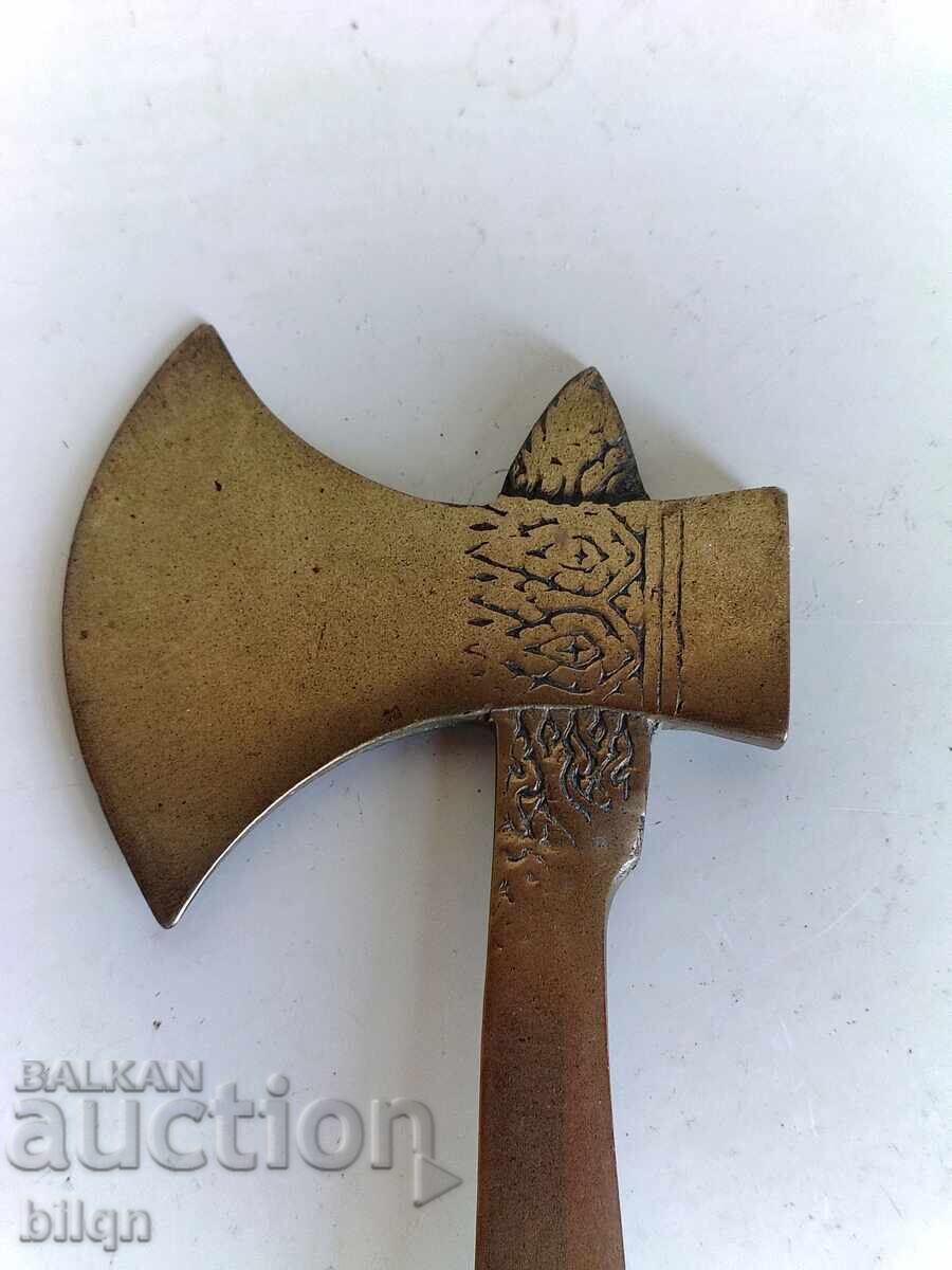 Δημοπρασία Φοβερό Τσεκούρι, Ανοιχτήρι, Καρφί για Πάγο