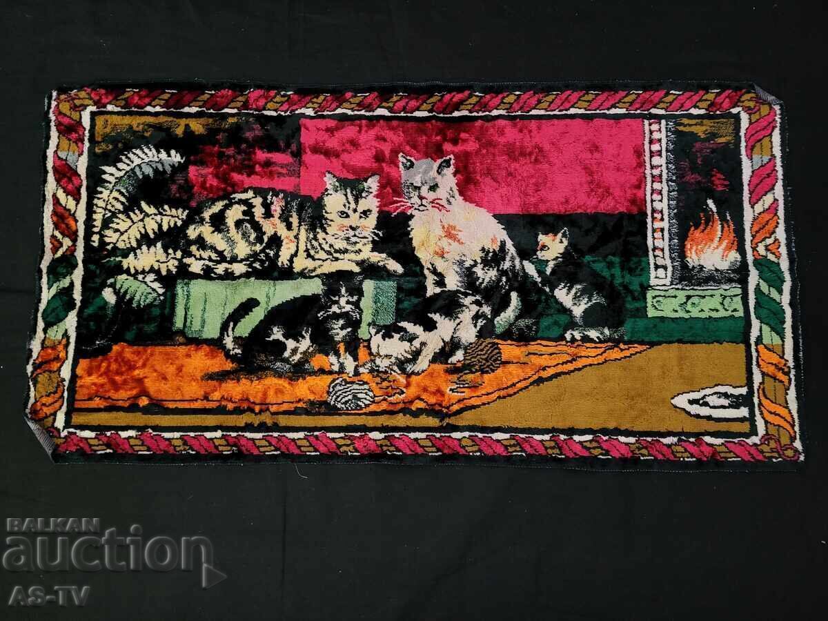 Плюшен  Ковьор с котета
