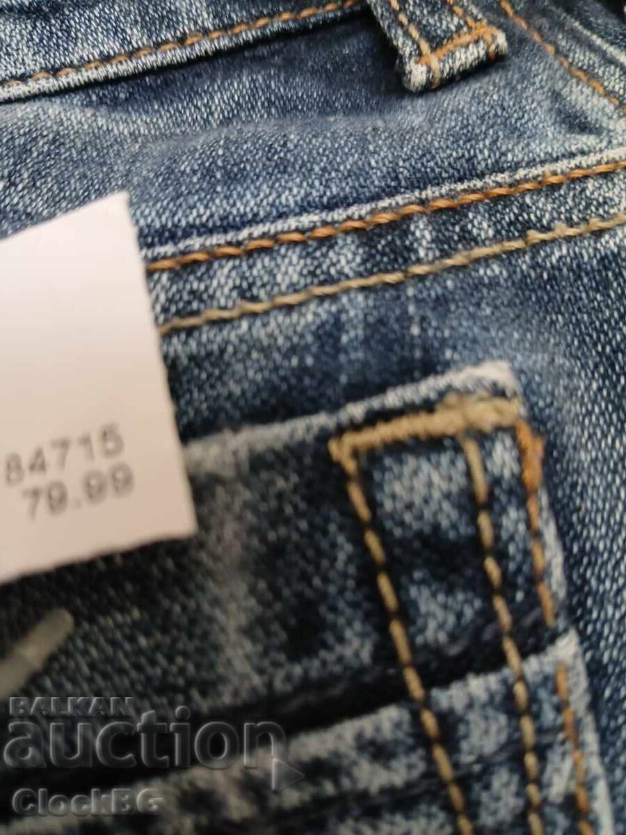 Mavi jeans New size 27 с цена € 1.99 | 3.89 лв. Mavi jeans New size 27 с цена € 1.99 | 3.89 лв.