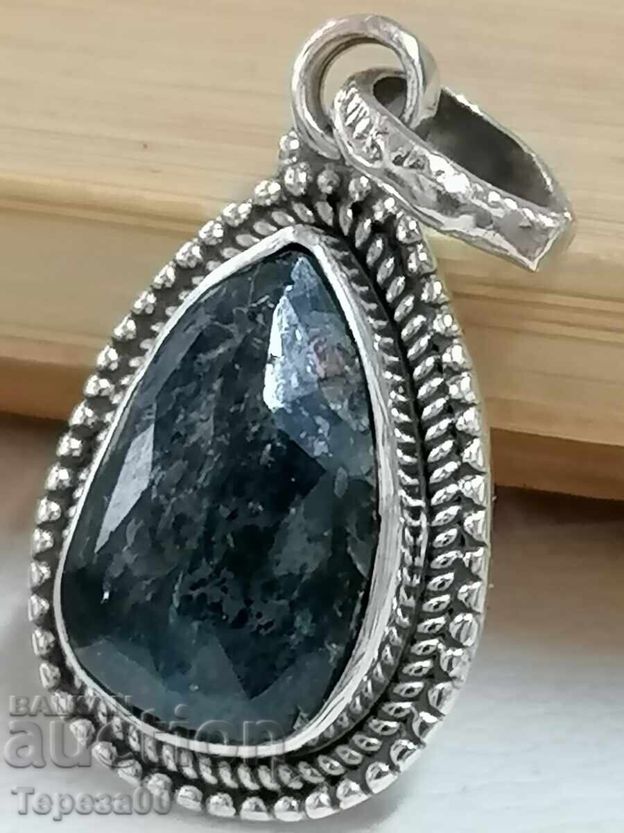 Pandantiv din argint cu Cianit Pandantiv din argint cu Cianit