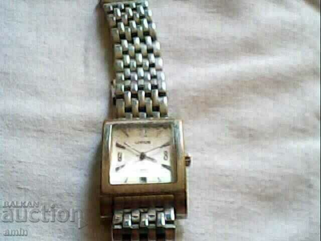 Όμορφο δαμασκηνό ρολόι, λειτουργεί άψογα με τιμή € 15.00 | 29.34 BGN