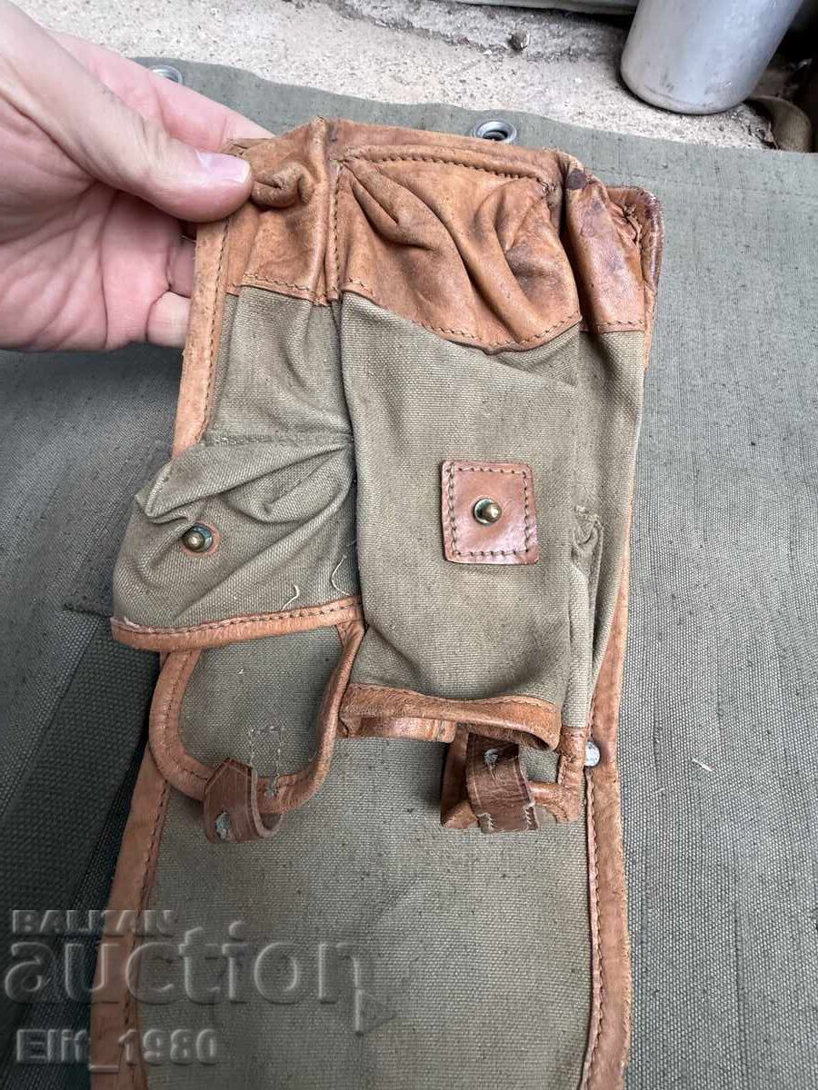 Livrarea Geantă pentru AK47, rânduri