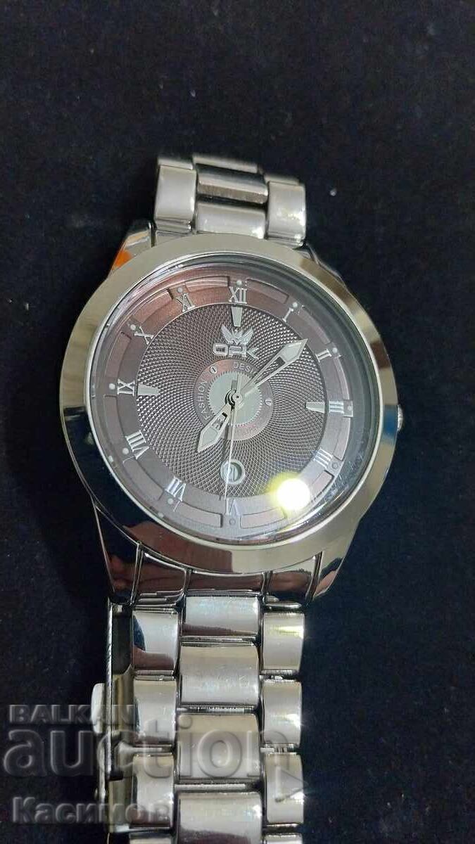 Almost new Markov men's wristwatch Quartz - 5