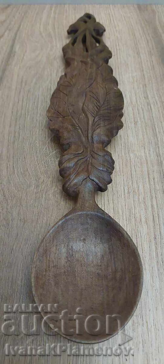 Sculptură în lemn pentru cunoscători cu preț € 16.00 | 31.29 BGN Sculptură în lemn pentru cunoscători cu preț € 16.00 | 31.29 BGN