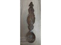 Sculptură în lemn pentru cunoscători