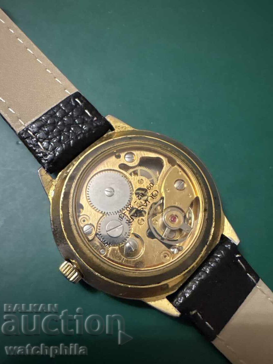 Quasar skeleton швейцарски мъжки часовник. Рядък.работи с цена € 5.00 | 9.78 лв.