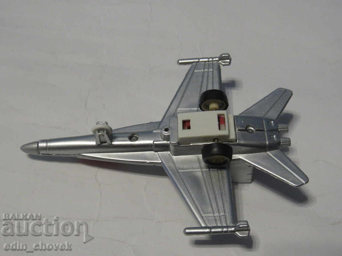 Plastic toy airplanes - lot of 3 pieces - 5