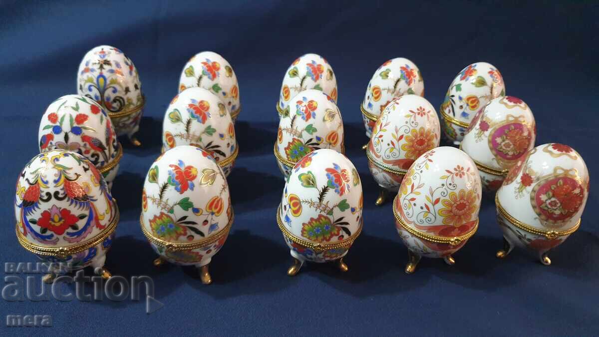 Lot de ouă din porțelan-bijuterii - 15 bucăți cu preț € 90.00 | 176.02 BGN