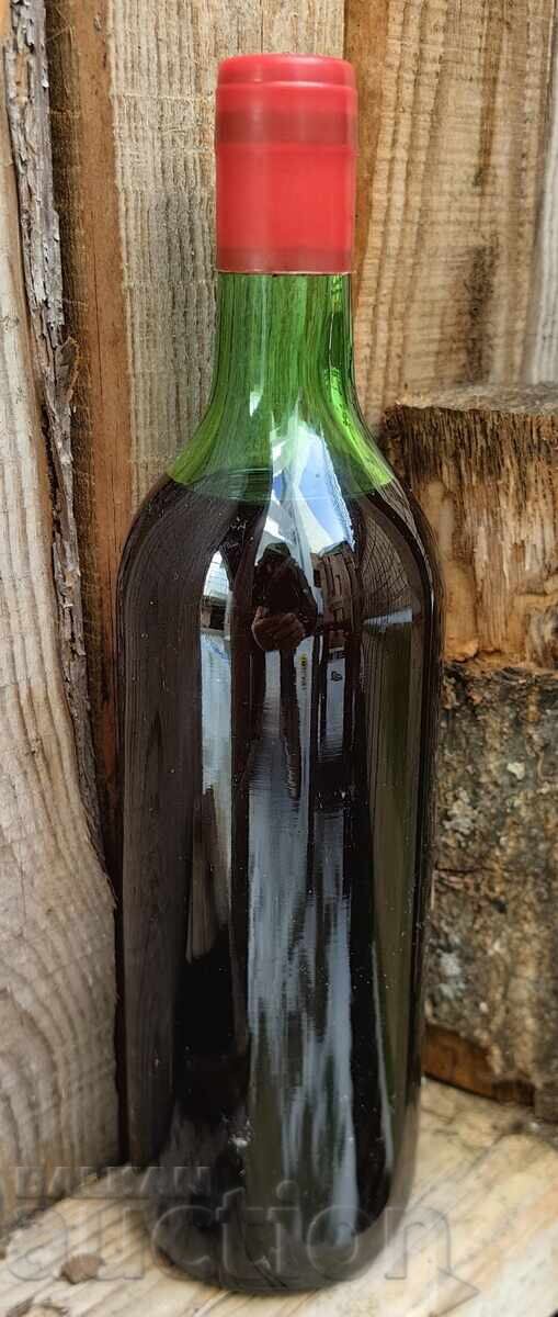 Аукцион СОЦ БУТИЛКА ЧЕРВЕНО ВИНО ШИШЕ НЕОТВАРЯНО НЕГОДНО ЗА УПОТРЕБА