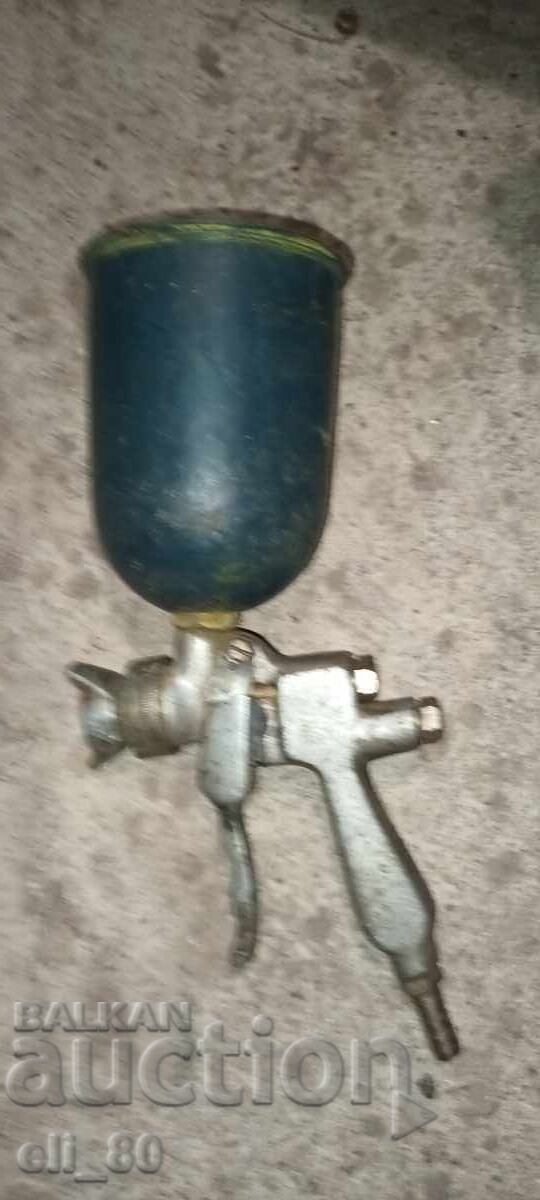 old paint gun with price € 3.00 | 5.87 BGN