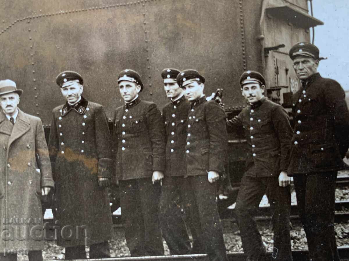 Livrarea Feroviari Locomotiva fotografie veche