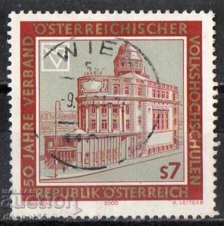 2000. Austria. Centre de formare pentru adulți